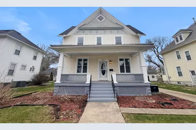 307 W 11th Street, Sterling, IL 61081 - Photo 1
