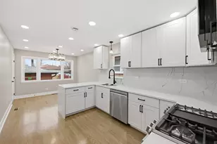 7140 W 64th St, Chicago, IL 60638 - Photo 9
