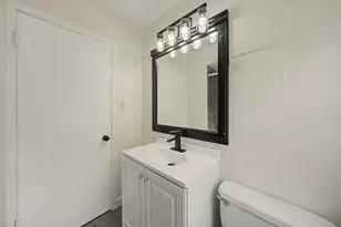 7321 S Rockwell St, Chicago, IL 60629 - Photo 13