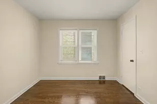 7321 S Rockwell St, Chicago, IL 60629 - Photo 19