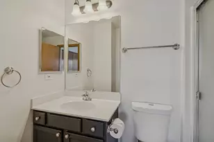 32481 Bakers Dr, Lakemoor, IL 60051 - Photo 11