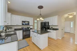 496 Bennett Dr, North Aurora, IL 60542 - Photo 11