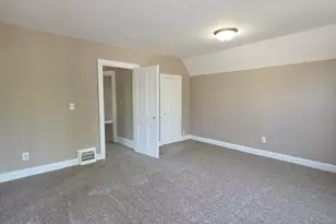 118 N Washington St, Carpentersville, IL 60110 - Photo 9