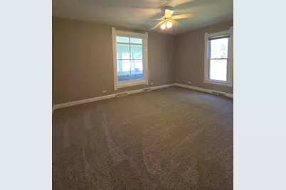 118 N Washington Street, Carpentersville, IL 60110 - Photo 5