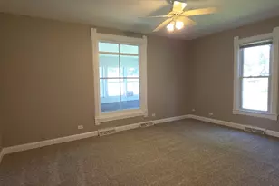 118 N Washington St, Carpentersville, IL 60110 - Photo 5