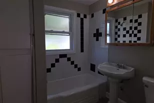 118 N Washington St, Carpentersville, IL 60110 - Photo 13