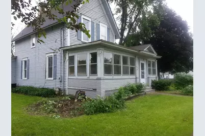 118 N Washington Street, Carpentersville, IL 60110 - Photo 1