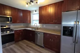 118 N Washington St, Carpentersville, IL 60110 - Photo 3