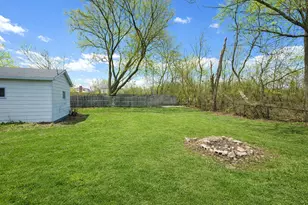 1911 Hebron Ave, Zion, IL 60099 - Photo 17