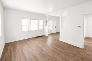 1911 Hebron Ave, Zion, IL 60099 - Photo 3