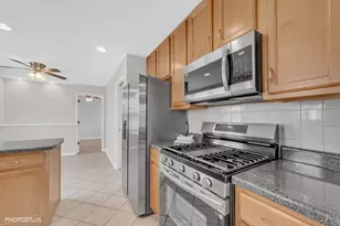 2112 Portsmouth Ave, Westchester, IL 60154 - Photo 9