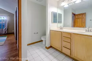 3049 Renard Ln, Saint Charles, IL 60175 - Photo 33