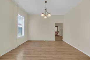 205 Casseday Ave, Joliet, IL 60432 - Photo 9