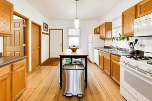 1811 Greenwood St, Evanston, IL 60201 - Photo 13
