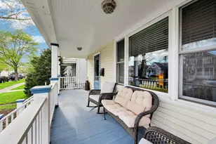 1811 Greenwood St, Evanston, IL 60201 - Photo 5