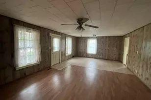 610 W Central Blvd, Kewanee, IL 61443 - Photo 5