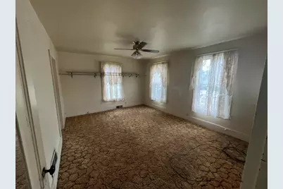 610 W Central Boulevard, Kewanee, IL 61443 - Photo 9