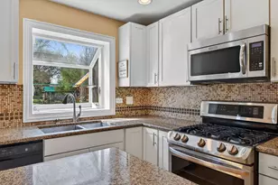 647 W Kimball Ave, Palatine, IL 60067 - Photo 13