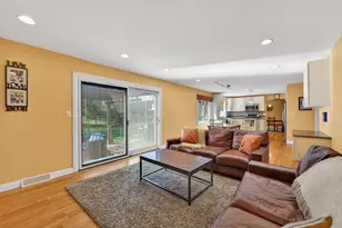 647 W Kimball Ave, Palatine, IL 60067 - Photo 27