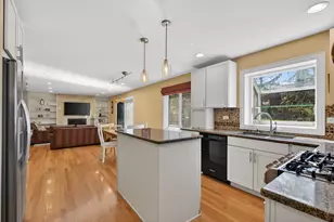 647 W Kimball Ave, Palatine, IL 60067 - Photo 11