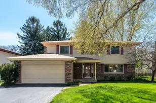647 W Kimball Ave, Palatine, IL 60067 - Photo 3