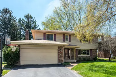 647 W Kimball Avenue, Palatine, IL 60067 - Photo 1