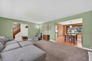 647 W Kimball Ave, Palatine, IL 60067 - Photo 7