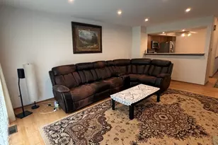 1910 Grove Ave, Schaumburg, IL 60193 - Photo 7