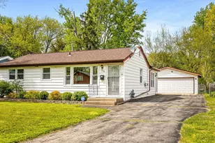 128 Wilson Ave, Machesney Park, IL 61115 - Photo 3