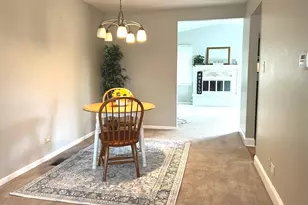 1669 Cape Breton Ct, Hoffman Estates, IL 60192 - Photo 5