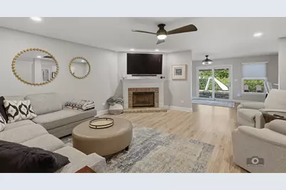 1000 Butterfield Circle E, Shorewood, IL 60404 - Photo 9