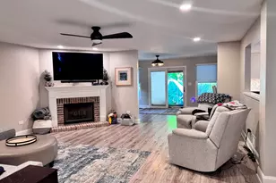 1000 Butterfield Cir E, Shorewood, IL 60404 - Photo 13