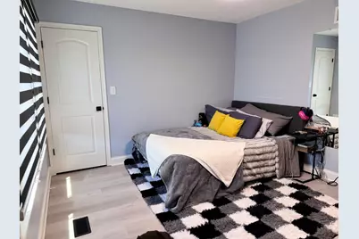 1000 Butterfield Circle E, Shorewood, IL 60404 - Photo 35