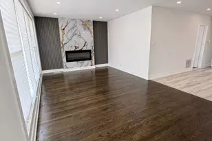 4540 S Leclaire Ave, Chicago, IL 60638 - Photo 3