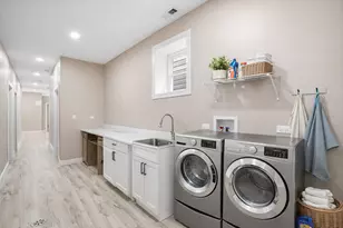 904 N Trumbull Ave, Chicago, IL 60651 - Photo 9