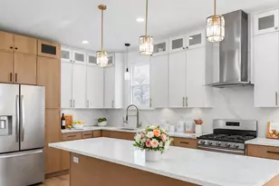 904 N Trumbull Ave, Chicago, IL 60651 - Photo 3