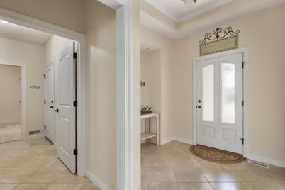 5310 Baraboo Court, Davenport, IA 52804 - Photo 5