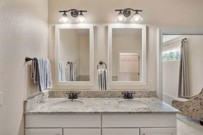 5310 Baraboo Court, Davenport, IA 52804 - Photo 27