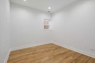 2002 W Huron St, Chicago, IL 60612 - Photo 19