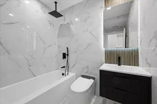 2002 W Huron St, Chicago, IL 60612 - Photo 25