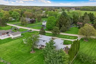 3N946 Babson Ln, Saint Charles, IL 60175 - Photo 3
