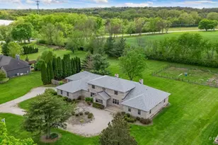 3N946 Babson Ln, Saint Charles, IL 60175 - Photo 1