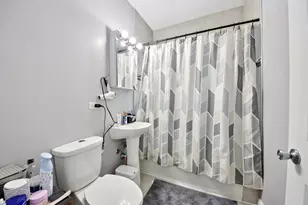 5309 W Henderson St, Chicago, IL 60641 - Photo 17