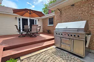 11607 S Nagle Ave, Worth, IL 60482 - Photo 17