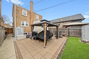 3833 Oak Park Ave, Berwyn, IL 60402 - Photo 17
