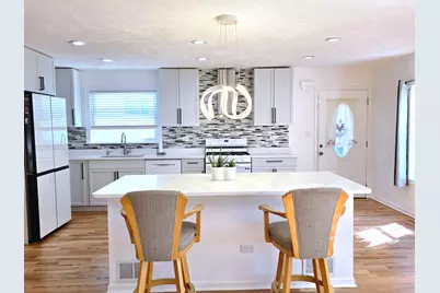 625 S 14th Avenue, Maywood, IL 60153 - Photo 3