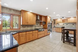 13 Wild Cherry Ln, Palos Park, IL 60464 - Photo 7