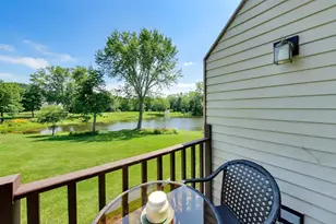 334 Bristol Ln, Fox River Grove, IL 60021 - Photo 17