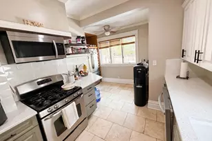 211 N Batavia Ave, Batavia, IL 60510 - Photo 7
