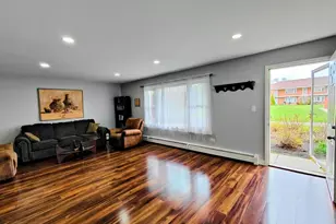 1113 Holiday Ln, Des Plaines, IL 60016 - Photo 11